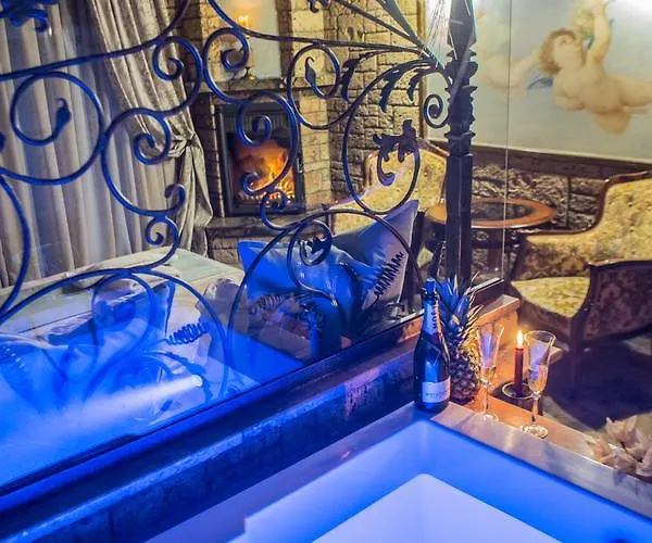 招待所 Morfeas Káto Loutrákion